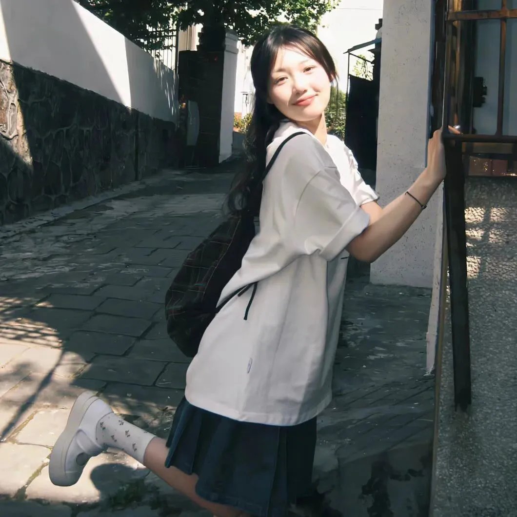 竹马更宠谁还追高冷校草啊